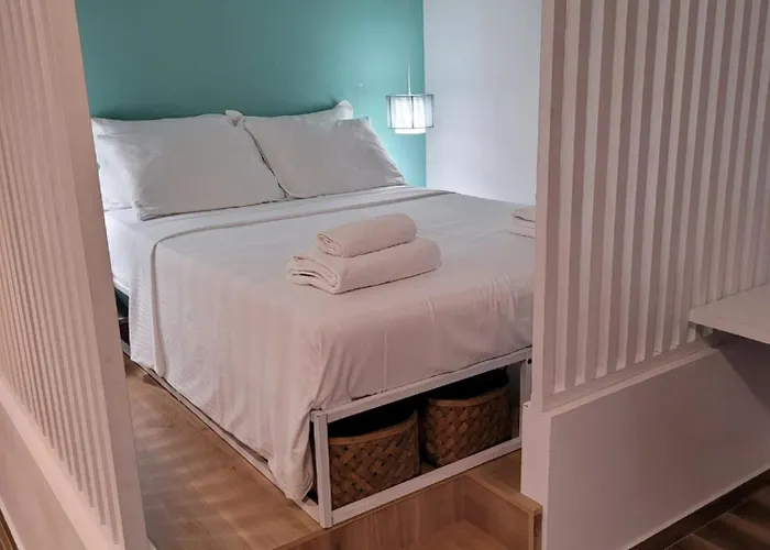 Alyvia Central Apartment 2