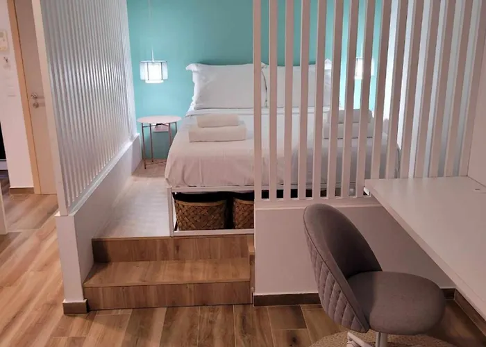 Alyvia Central Apartment 2